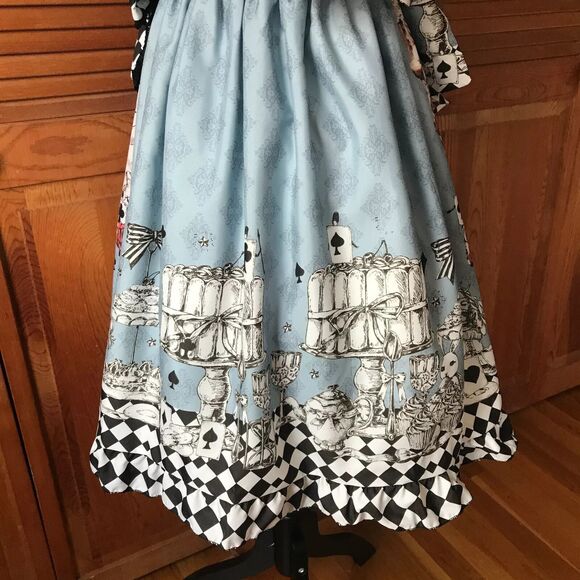 Lolita Alice in Wonderland Tea Party Follow the White Rabbit! Blue White Dress S - Picture 7 of 13